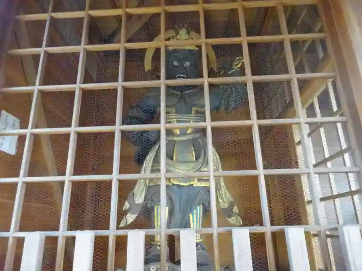 淺間神社(忍野八海)の像