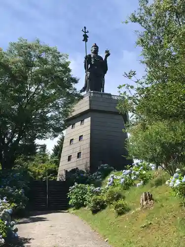 雲辺寺の像