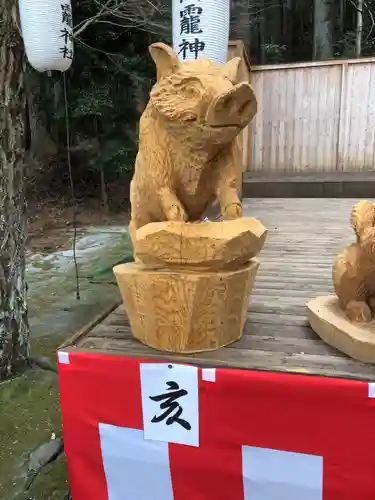 日光大室高龗神社の狛犬