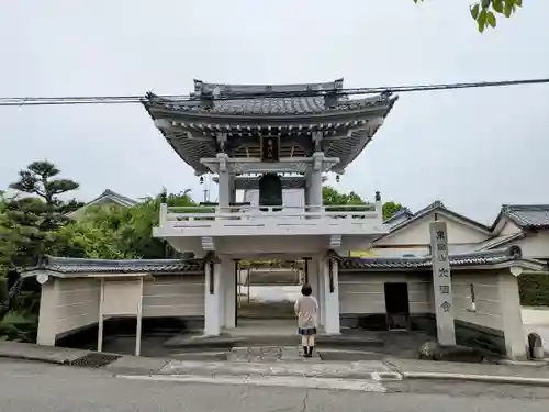 光国寺の山門