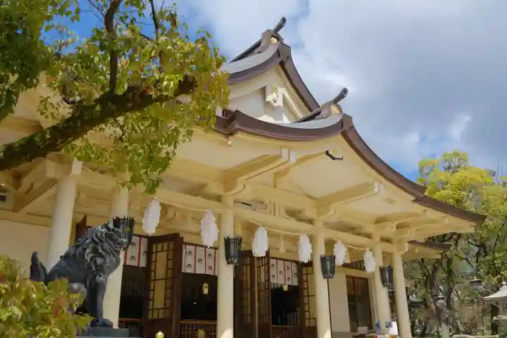 湊川神社の本殿・本堂