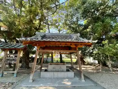 倭文神社の手水舎