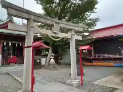 （芝生）浅間神社の鳥居