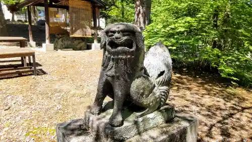 雨紛神社の狛犬