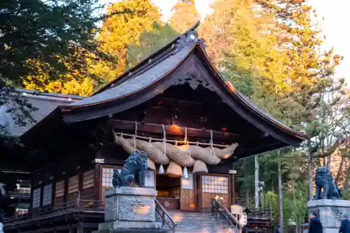 諏訪大社下社秋宮(長野県)