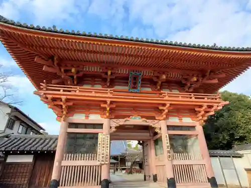 昆陽寺の山門