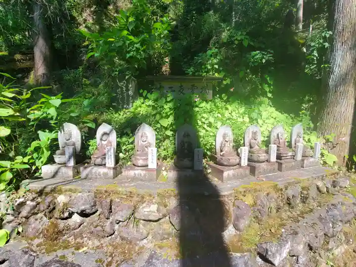 観音院のその他建物