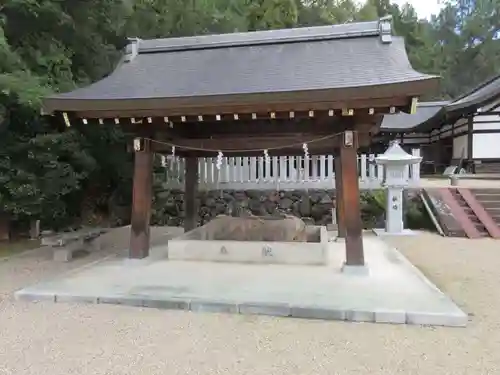 奈良縣護國神社の手水舎