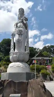埼玉厄除け開運大師・龍泉寺（切り絵御朱印発祥の寺）(埼玉県)