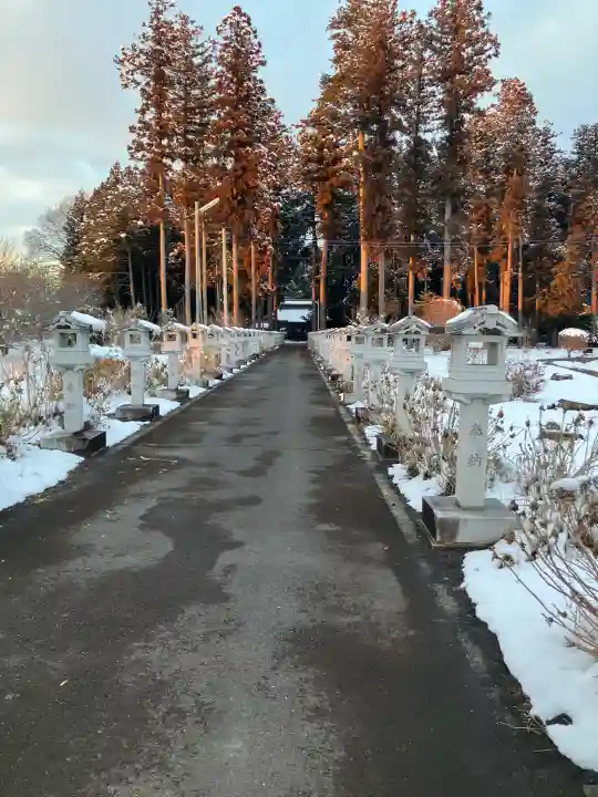 赤羽鹿嶋神社の{uncategorized: "未分類", other: "その他", undefined: "問題あり", building: "その他建物", grave: "お墓", sacred_gate: "鳥居", guardian: "狛犬", statue: "像", buddha: "仏像", history: "歴史", nature: "自然", garden: "庭園", animal: "動物", pagoda: "塔", temizu: "手水舎", mountain_gate: "山門・神門", sanctuary: "本殿・本堂", subordinate: "末社・摂社", art: "芸術", scenery: "景色", jizo: "地蔵", ema: "絵馬", goshuin: "御朱印", omikuji: "おみくじ", items: "授与品その他", amulet: "お守り", goshuincho: "御朱印帳", eats: "食事", festival: "お祭り", votive_dance: "神楽", shichigosan: "七五三参", wedding: "結婚式", experience: "体験その他", initially: "初詣", around: "周辺", anti_infection: "感染症対策"}