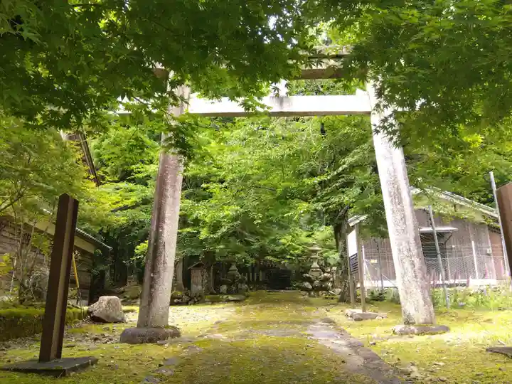 思子淵神社(滋賀県)
