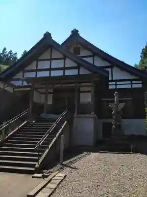 寛益寺の本殿・本堂
