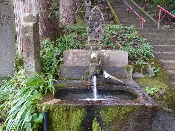 大前神社の手水舎