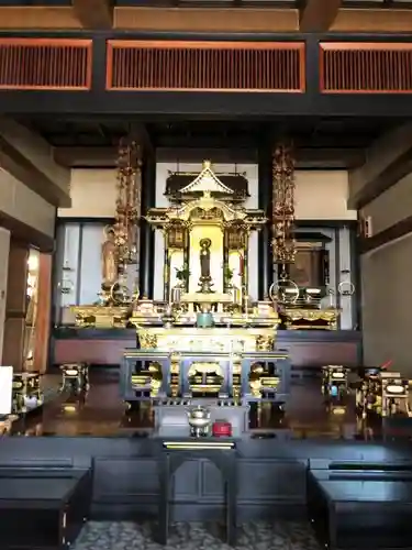 安楽寺の本殿・本堂