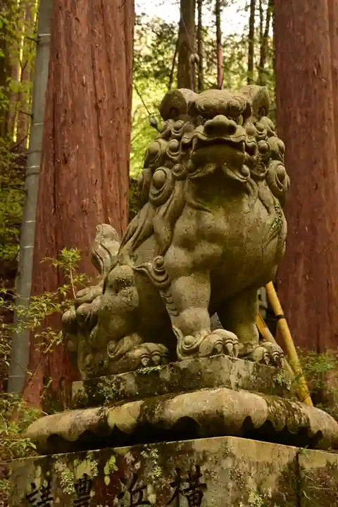 大嶽山那賀都神社(山梨県)