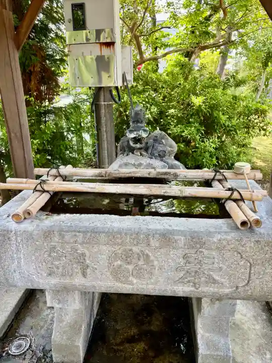 八幡神社の{uncategorized: "未分類", other: "その他", undefined: "問題あり", building: "その他建物", grave: "お墓", sacred_gate: "鳥居", guardian: "狛犬", statue: "像", buddha: "仏像", history: "歴史", nature: "自然", garden: "庭園", animal: "動物", pagoda: "塔", temizu: "手水舎", mountain_gate: "山門・神門", sanctuary: "本殿・本堂", subordinate: "末社・摂社", art: "芸術", scenery: "景色", jizo: "地蔵", ema: "絵馬", goshuin: "御朱印", omikuji: "おみくじ", items: "授与品その他", amulet: "お守り", goshuincho: "御朱印帳", eats: "食事", festival: "お祭り", votive_dance: "神楽", shichigosan: "七五三参", wedding: "結婚式", experience: "体験その他", initially: "初詣", around: "周辺", anti_infection: "感染症対策"}