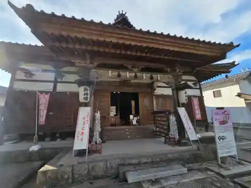 穴水大宮の{uncategorized: "未分類", other: "その他", undefined: "問題あり", building: "その他建物", grave: "お墓", sacred_gate: "鳥居", guardian: "狛犬", statue: "像", buddha: "仏像", history: "歴史", nature: "自然", garden: "庭園", animal: "動物", pagoda: "塔", temizu: "手水舎", mountain_gate: "山門・神門", sanctuary: "本殿・本堂", subordinate: "末社・摂社", art: "芸術", scenery: "景色", jizo: "地蔵", ema: "絵馬", goshuin: "御朱印", omikuji: "おみくじ", items: "授与品その他", amulet: "お守り", goshuincho: "御朱印帳", eats: "食事", festival: "お祭り", votive_dance: "神楽", shichigosan: "七五三参", wedding: "結婚式", experience: "体験その他", initially: "初詣", around: "周辺", anti_infection: "感染症対策"}