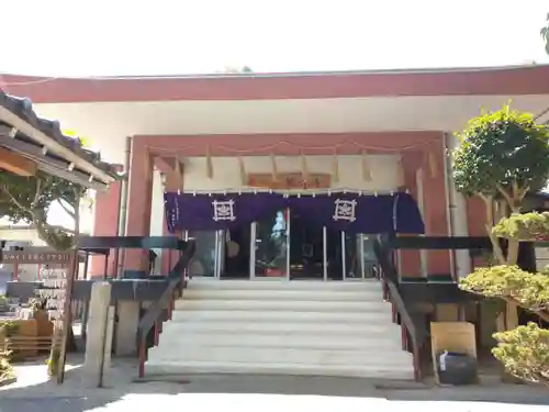 観音寺の本殿・本堂