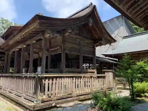 土佐神社の本殿