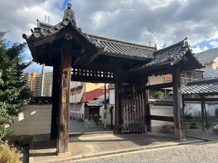 篠津神社の山門・神門