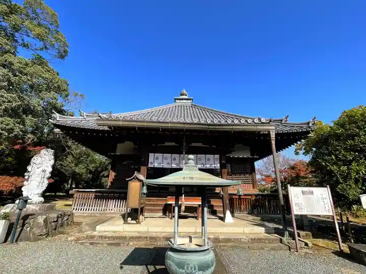 乙訓寺の本殿・本堂