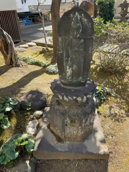 正行寺の{uncategorized: "未分類", other: "その他", undefined: "問題あり", building: "その他建物", grave: "お墓", sacred_gate: "鳥居", guardian: "狛犬", statue: "像", buddha: "仏像", history: "歴史", nature: "自然", garden: "庭園", animal: "動物", pagoda: "塔", temizu: "手水舎", mountain_gate: "山門・神門", sanctuary: "本殿・本堂", subordinate: "末社・摂社", art: "芸術", scenery: "景色", jizo: "地蔵", ema: "絵馬", goshuin: "御朱印", omikuji: "おみくじ", items: "授与品その他", amulet: "お守り", goshuincho: "御朱印帳", eats: "食事", festival: "お祭り", votive_dance: "神楽", shichigosan: "七五三参", wedding: "結婚式", experience: "体験その他", initially: "初詣", around: "周辺", anti_infection: "感染症対策"}