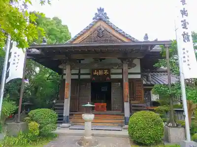 大学院の本殿・本堂