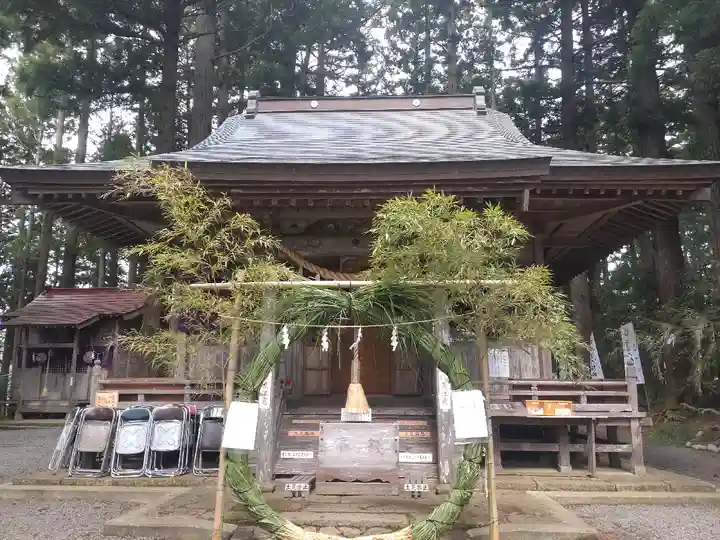 坪沼八幡神社の本殿・本堂