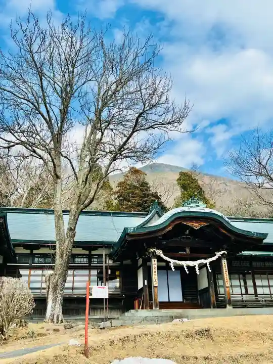 日光二荒山神社奥宮の{uncategorized: "未分類", other: "その他", undefined: "問題あり", building: "その他建物", grave: "お墓", sacred_gate: "鳥居", guardian: "狛犬", statue: "像", buddha: "仏像", history: "歴史", nature: "自然", garden: "庭園", animal: "動物", pagoda: "塔", temizu: "手水舎", mountain_gate: "山門・神門", sanctuary: "本殿・本堂", subordinate: "末社・摂社", art: "芸術", scenery: "景色", jizo: "地蔵", ema: "絵馬", goshuin: "御朱印", omikuji: "おみくじ", items: "授与品その他", amulet: "お守り", goshuincho: "御朱印帳", eats: "食事", festival: "お祭り", votive_dance: "神楽", shichigosan: "七五三参", wedding: "結婚式", experience: "体験その他", initially: "初詣", around: "周辺", anti_infection: "感染症対策"}