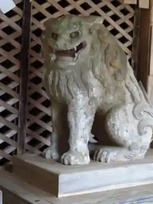 高尾穂見神社の狛犬