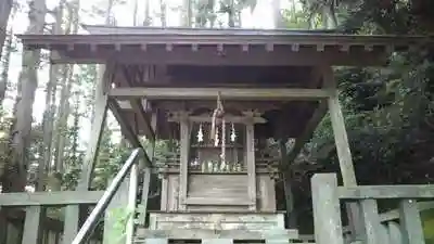 上諏訪神社の本殿