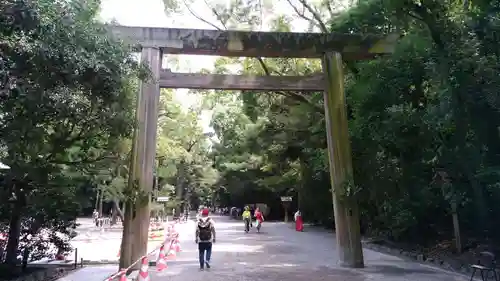 熱田神宮の鳥居