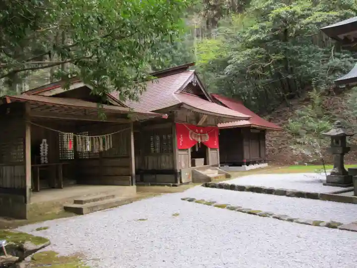 二上神社の本殿・本堂