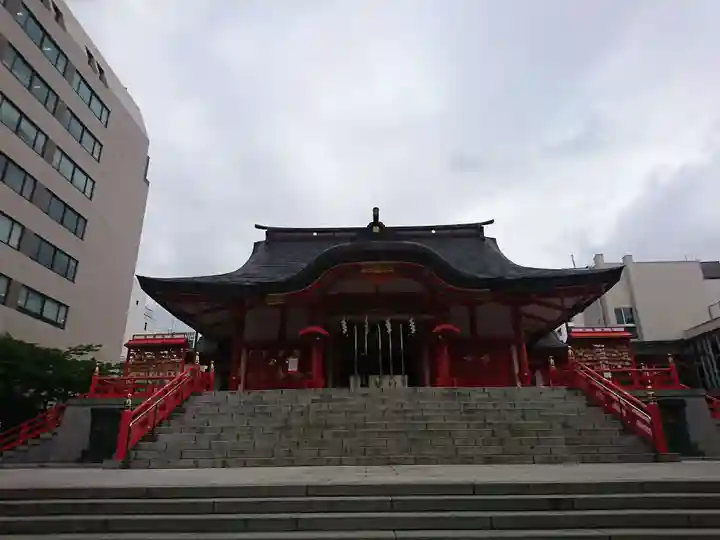 花園神社の本殿・本堂