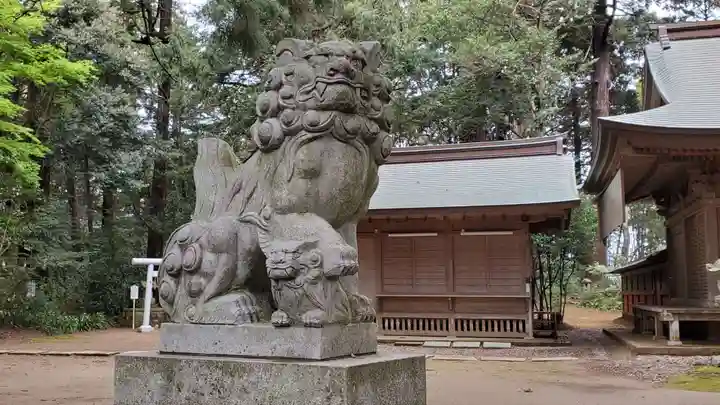 側高神社の狛犬