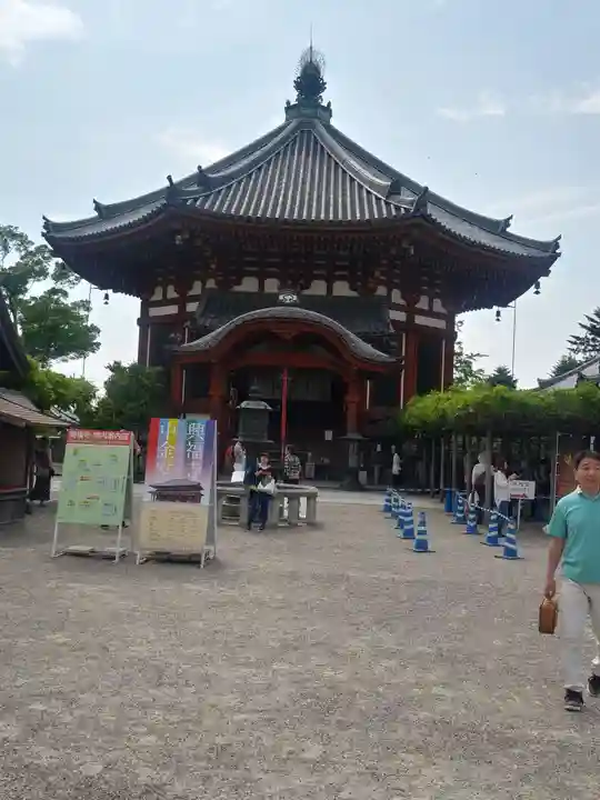 興福寺の本殿・本堂