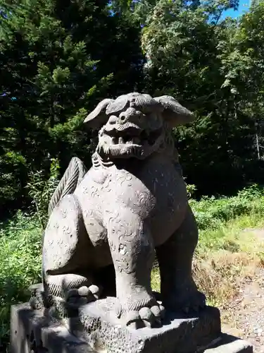 獅子内神社の狛犬