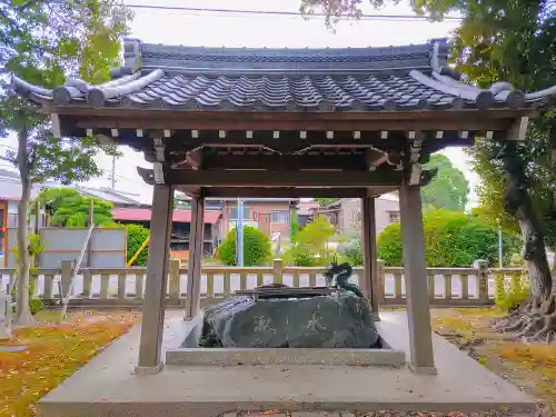 神明社（下津本郷）の手水舎