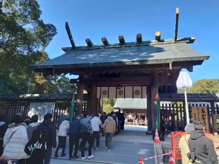 宮崎神宮の山門・神門
