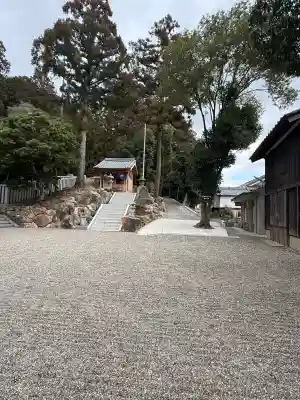添御縣坐神社の{uncategorized: "未分類", other: "その他", undefined: "問題あり", building: "その他建物", grave: "お墓", sacred_gate: "鳥居", guardian: "狛犬", statue: "像", buddha: "仏像", history: "歴史", nature: "自然", garden: "庭園", animal: "動物", pagoda: "塔", temizu: "手水舎", mountain_gate: "山門・神門", sanctuary: "本殿・本堂", subordinate: "末社・摂社", art: "芸術", scenery: "景色", jizo: "地蔵", ema: "絵馬", goshuin: "御朱印", omikuji: "おみくじ", items: "授与品その他", amulet: "お守り", goshuincho: "御朱印帳", eats: "食事", festival: "お祭り", votive_dance: "神楽", shichigosan: "七五三参", wedding: "結婚式", experience: "体験その他", initially: "初詣", around: "周辺", anti_infection: "感染症対策"}