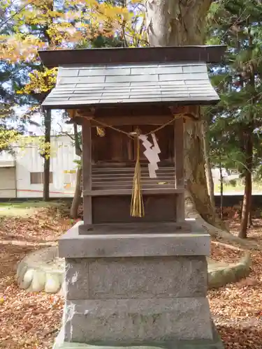 筑摩神社の末社