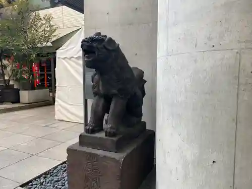 築土神社の狛犬