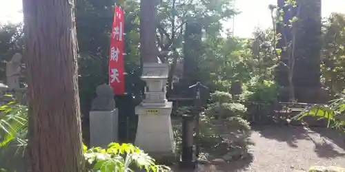 亀ケ池八幡宮の末社・摂社