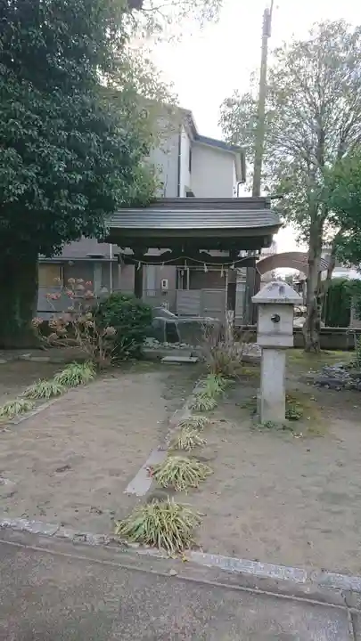 稲葉神社の手水舎