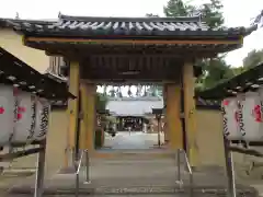 片埜神社の山門