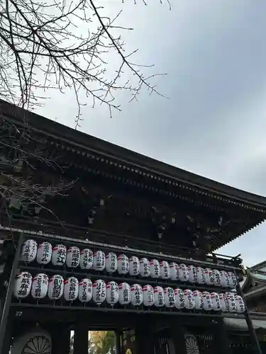 寒川神社の山門・神門