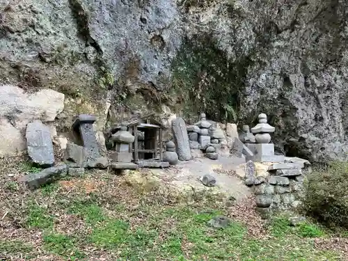 犬飼石仏(大分県)