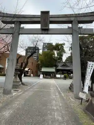 若宮八幡社の{uncategorized: "未分類", other: "その他", undefined: "問題あり", building: "その他建物", grave: "お墓", sacred_gate: "鳥居", guardian: "狛犬", statue: "像", buddha: "仏像", history: "歴史", nature: "自然", garden: "庭園", animal: "動物", pagoda: "塔", temizu: "手水舎", mountain_gate: "山門・神門", sanctuary: "本殿・本堂", subordinate: "末社・摂社", art: "芸術", scenery: "景色", jizo: "地蔵", ema: "絵馬", goshuin: "御朱印", omikuji: "おみくじ", items: "授与品その他", amulet: "お守り", goshuincho: "御朱印帳", eats: "食事", festival: "お祭り", votive_dance: "神楽", shichigosan: "七五三参", wedding: "結婚式", experience: "体験その他", initially: "初詣", around: "周辺", anti_infection: "感染症対策"}