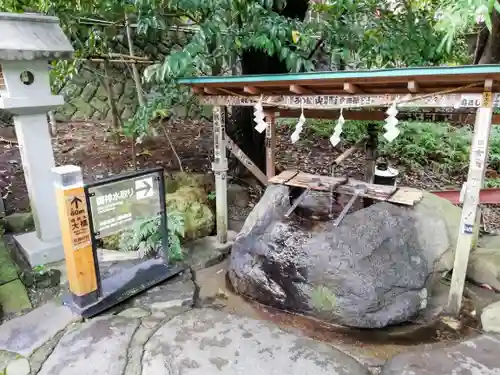 來宮神社の手水舎