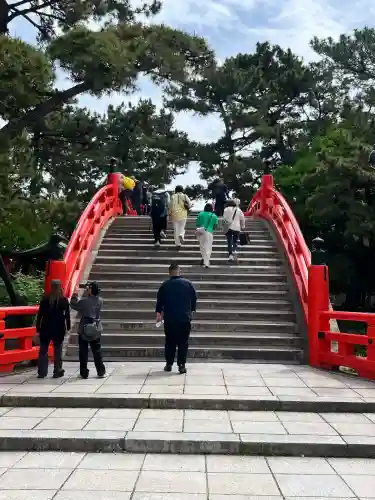 住吉大社の{uncategorized: "未分類", other: "その他", undefined: "問題あり", building: "その他建物", grave: "お墓", sacred_gate: "鳥居", guardian: "狛犬", statue: "像", buddha: "仏像", history: "歴史", nature: "自然", garden: "庭園", animal: "動物", pagoda: "塔", temizu: "手水舎", mountain_gate: "山門・神門", sanctuary: "本殿・本堂", subordinate: "末社・摂社", art: "芸術", scenery: "景色", jizo: "地蔵", ema: "絵馬", goshuin: "御朱印", omikuji: "おみくじ", items: "授与品その他", amulet: "お守り", goshuincho: "御朱印帳", eats: "食事", festival: "お祭り", votive_dance: "神楽", shichigosan: "七五三参", wedding: "結婚式", experience: "体験その他", initially: "初詣", around: "周辺", anti_infection: "感染症対策"}